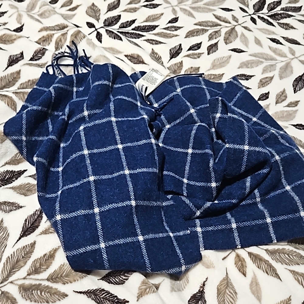 Uniqlo x IDLF Wool Scarf